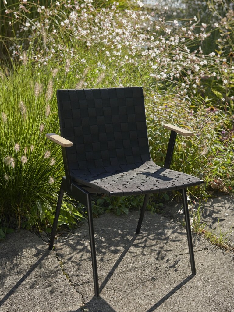 andTradition Ville Outdoor Armchair (AV34)