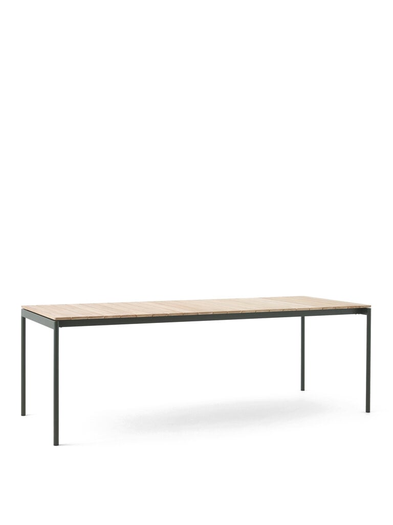 andTradition Ville Outdoor Dining Table (AV25 & AV26)