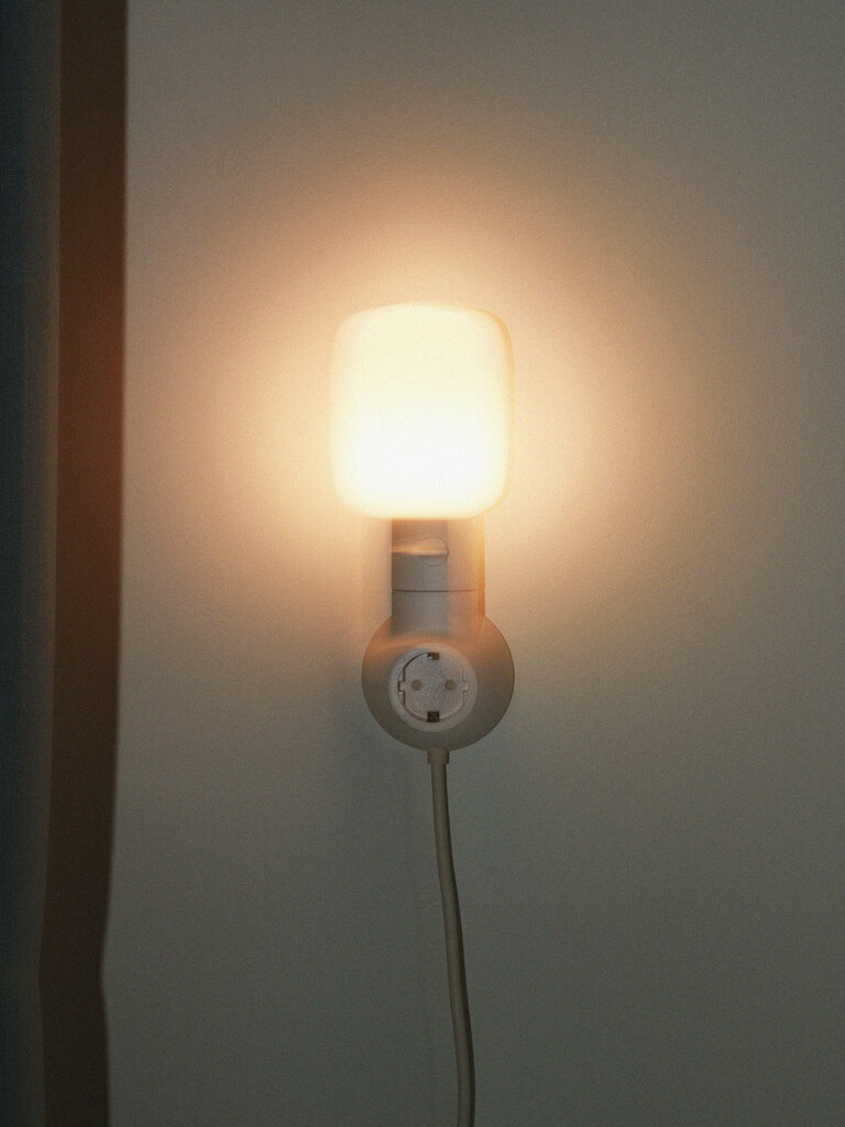 Pedestal Plug-in Lamp