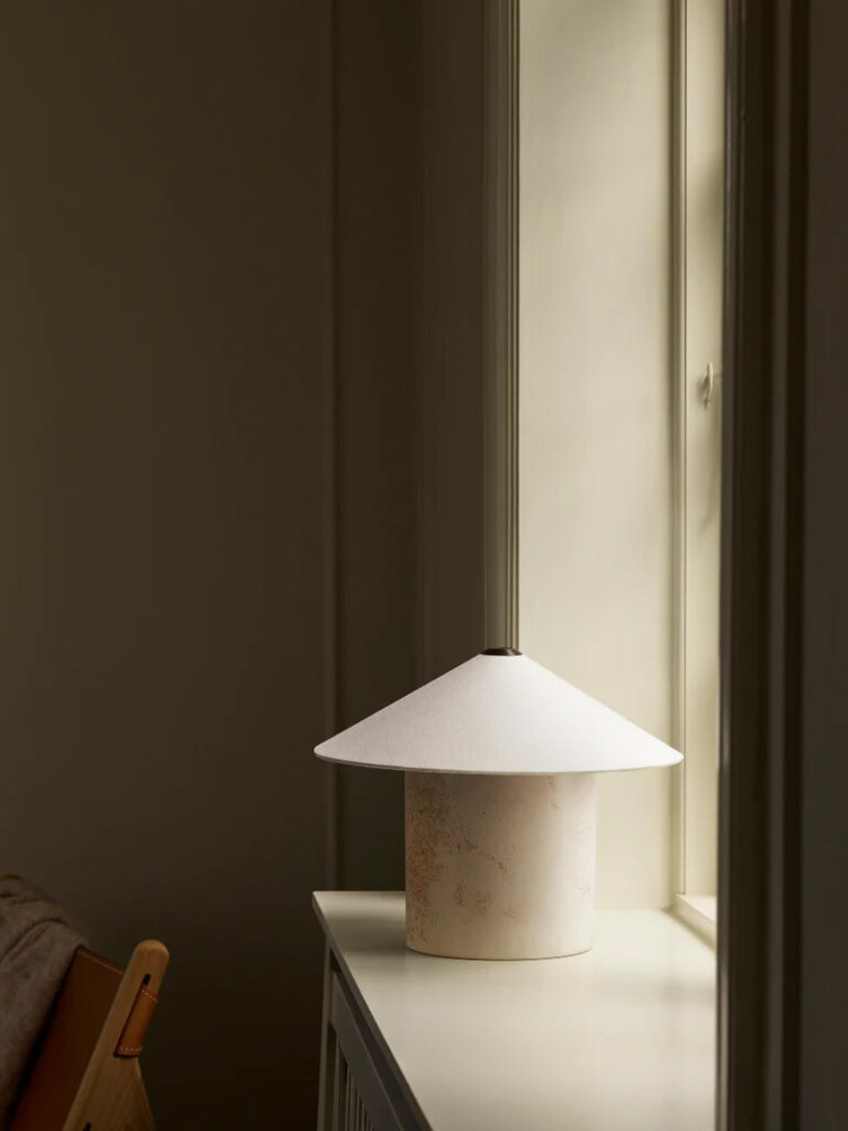 Lyfa Futé table lamp