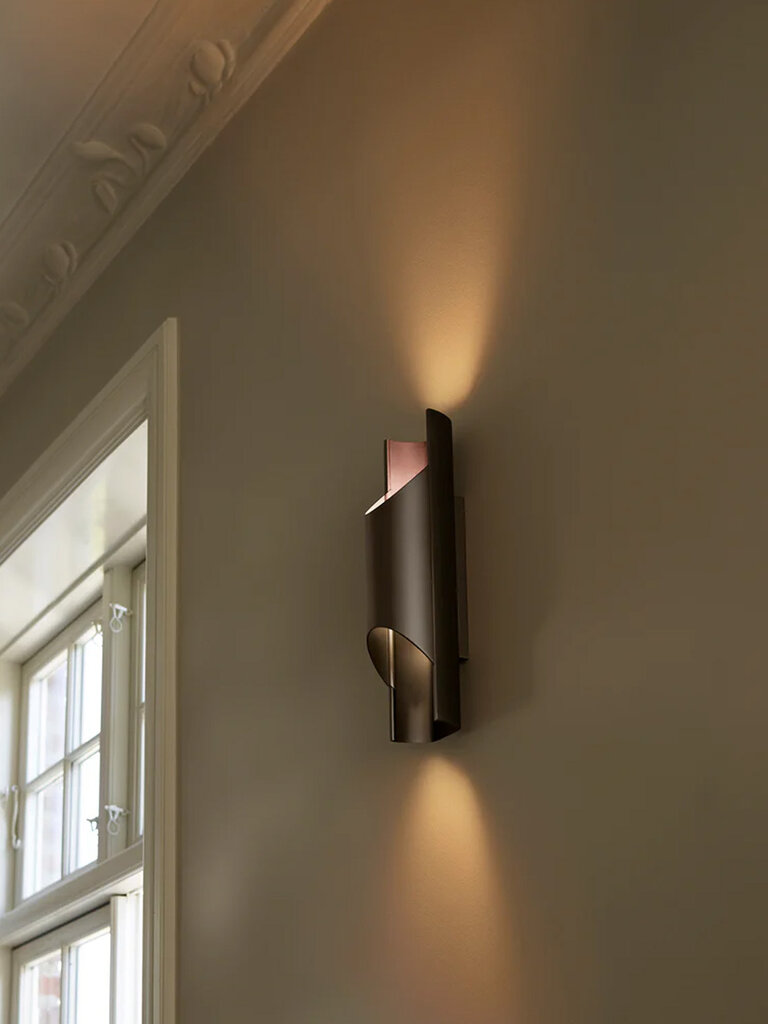 Lyfa Pan Wall Lamp
