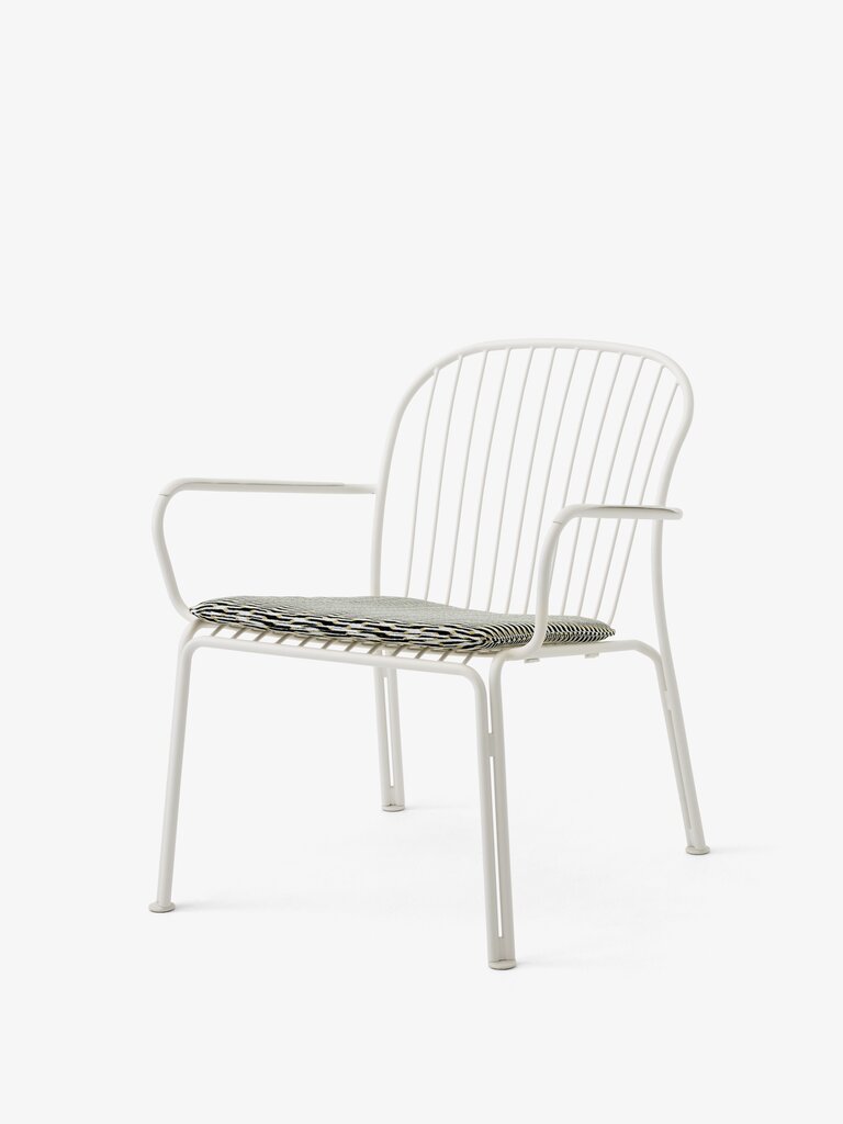 andTradition Thorvald Lounge Chair SC101 + Cushion [Ex-display]