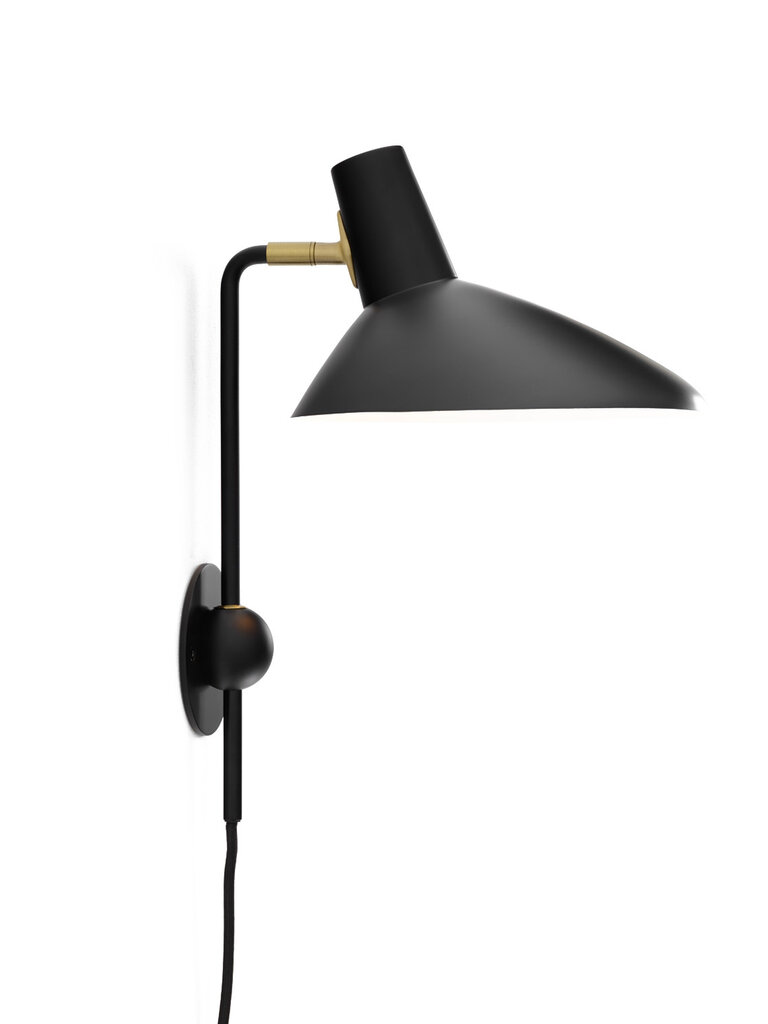 andTradition Tripod HM12 Wall Lamp