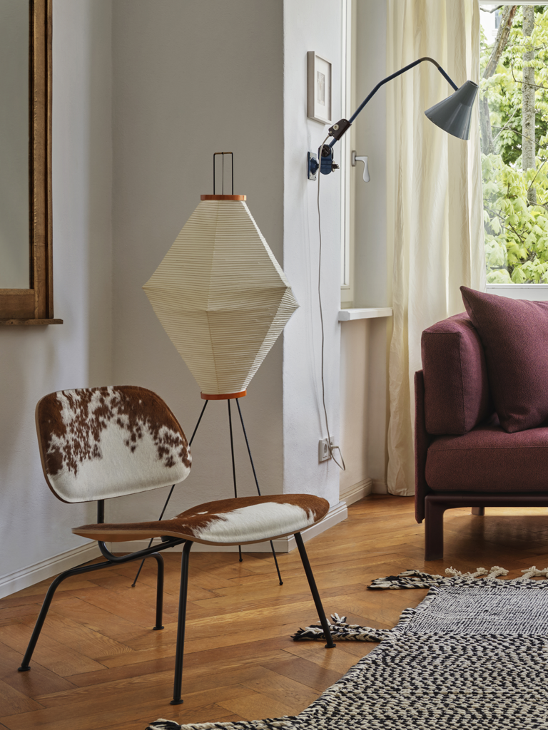 Vitra Akari 13A floor lamp