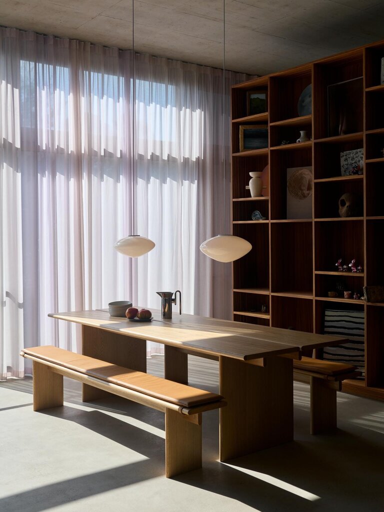 andTradition Ita Dining table