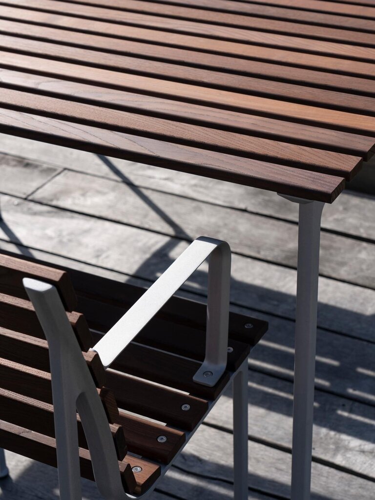 HAY Traverse Table Medium