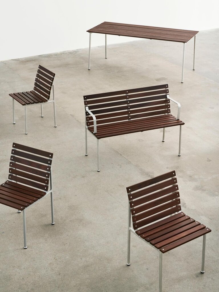 HAY Traverse Table Medium