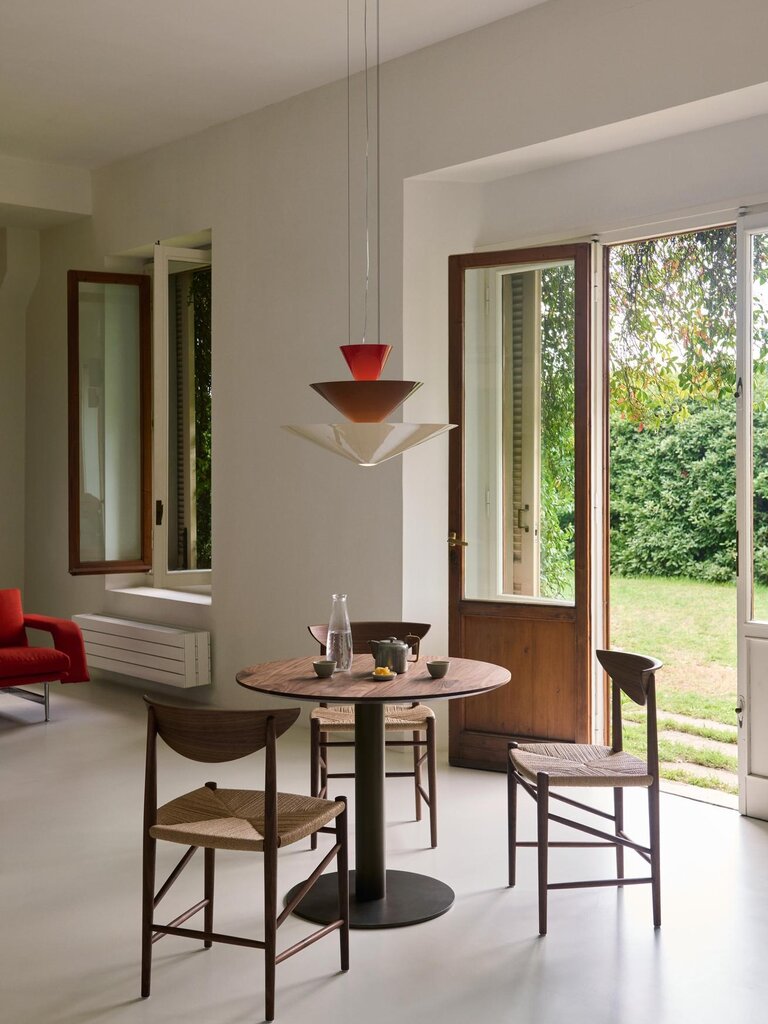 andTradition Drawn Chair HM3