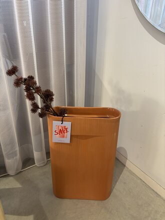Muuto Ridge Vase -  Terracotta - Large [Ex-display]