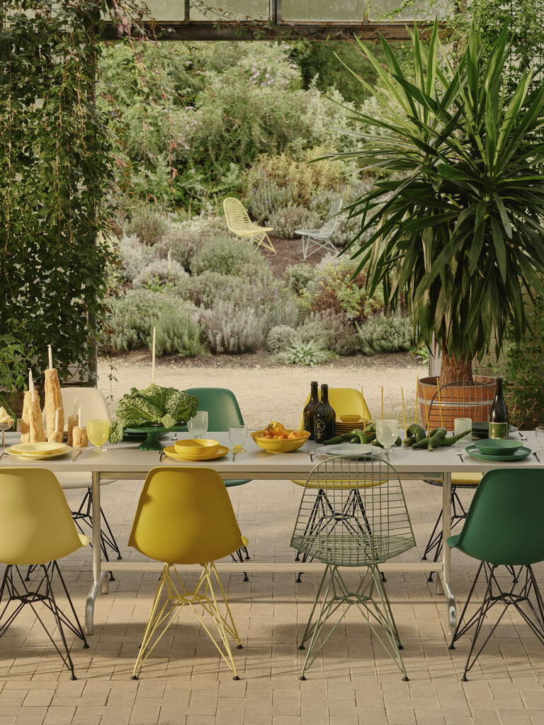 Vitra Eames Plastic Side Chair RE DSR - Mustard/Citron - Set of 4