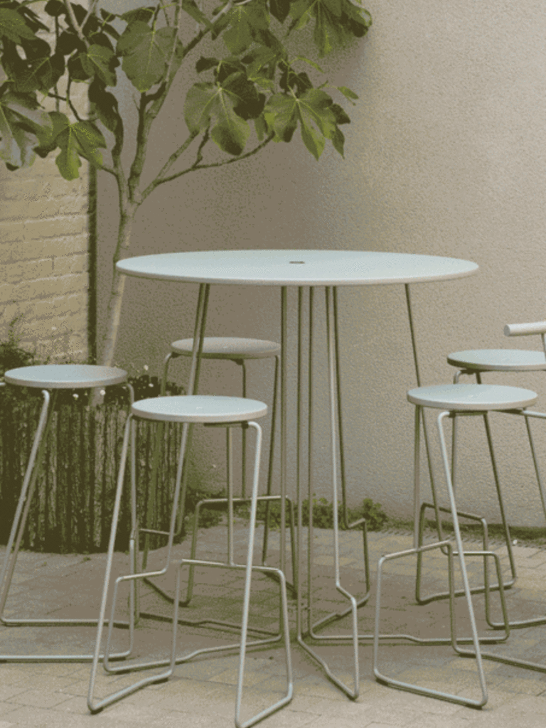 Extremis Tike Table Large