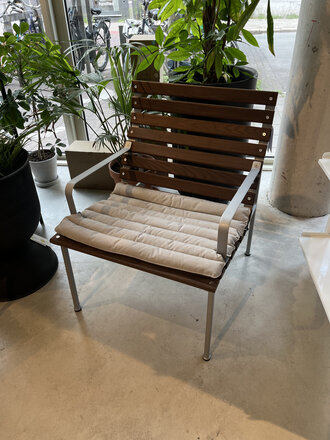 HAY Traverse Lounge Armchair + Cushion [Ex-Display]