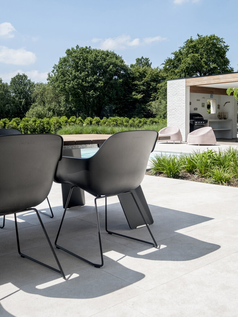 Extremis Captain’s Sliding Chair