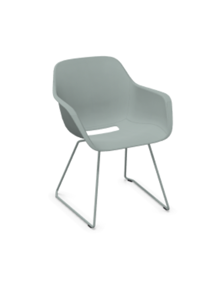 Extremis Captain’s Sliding Chair