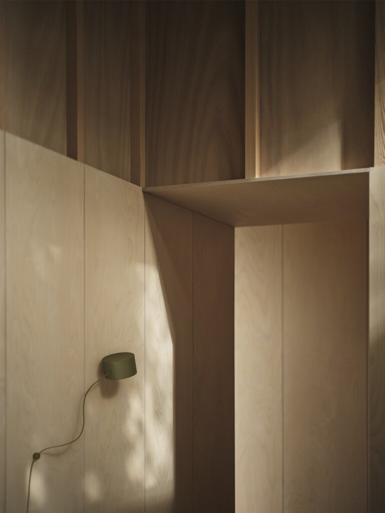 Muuto Post Wall Lamp