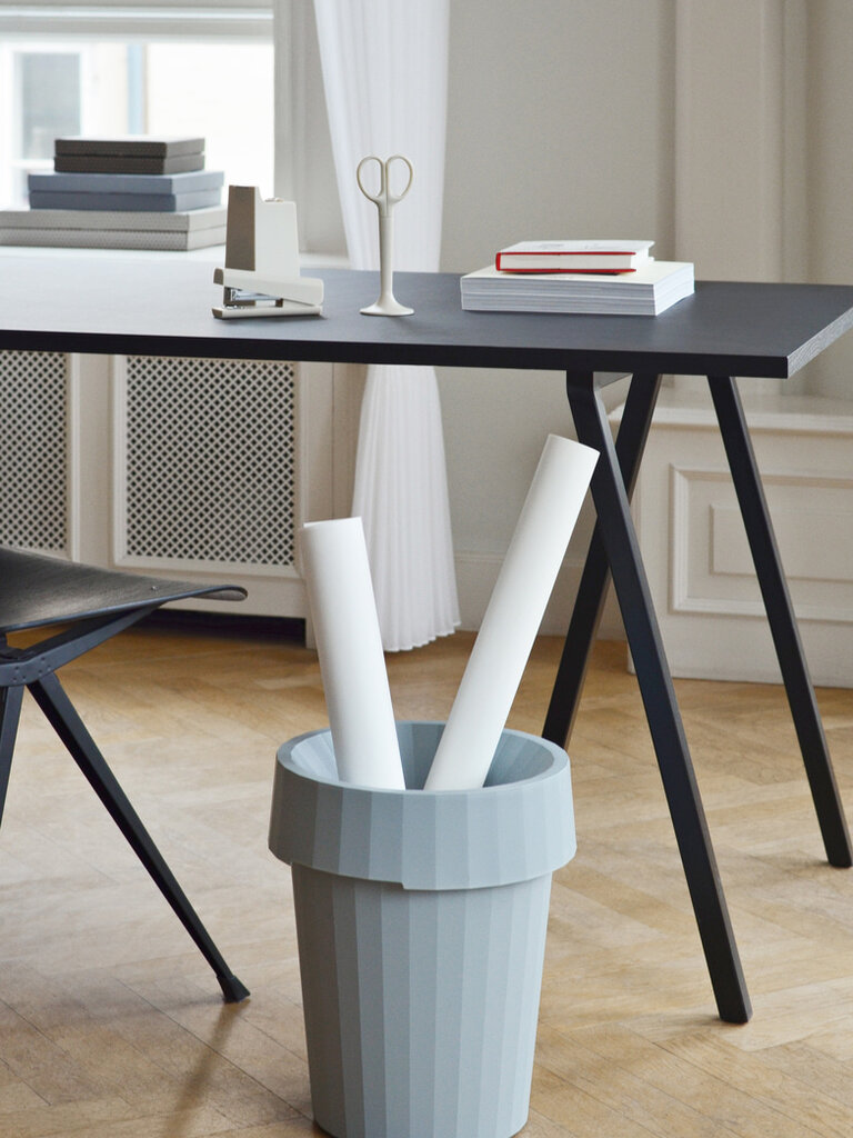 HAY Loop Stand Table