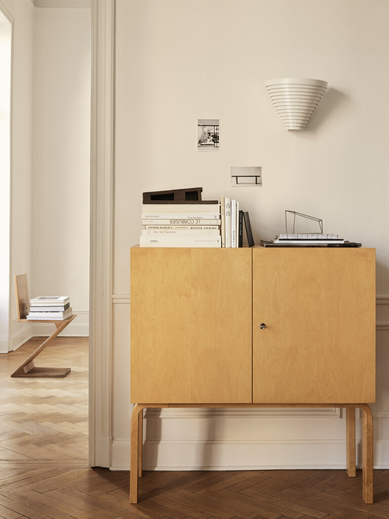 Artek Cabinet 250
