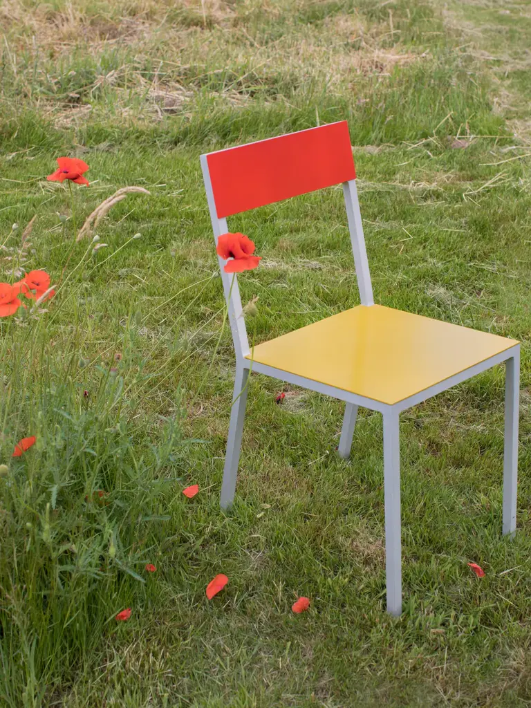 Valerie Objects Alu Chair - Curry/Red