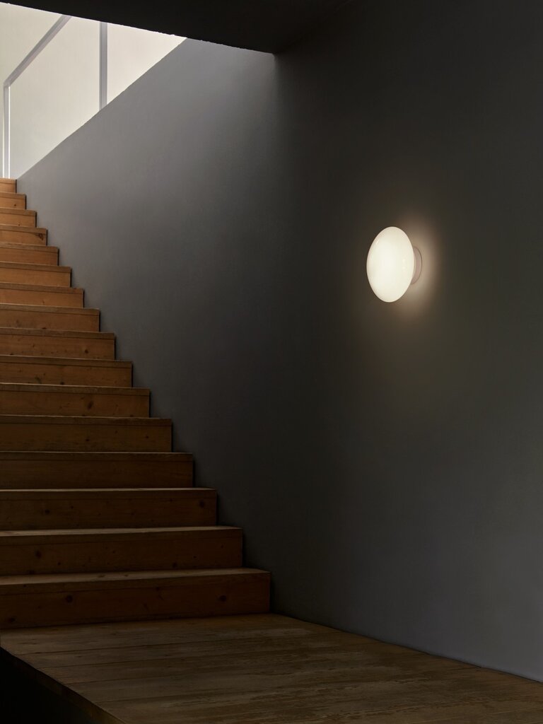 andTradition Mist Wall Lamp