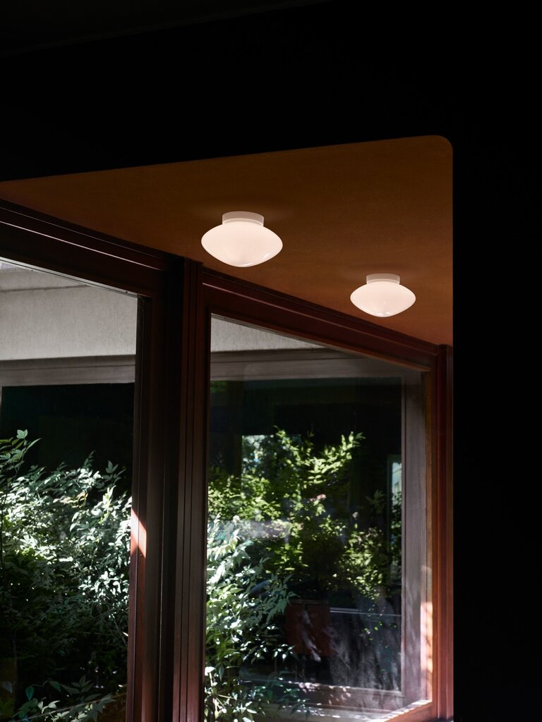 andTradition Mist Wall Lamp