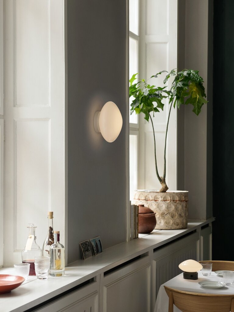 andTradition Mist Wall Lamp