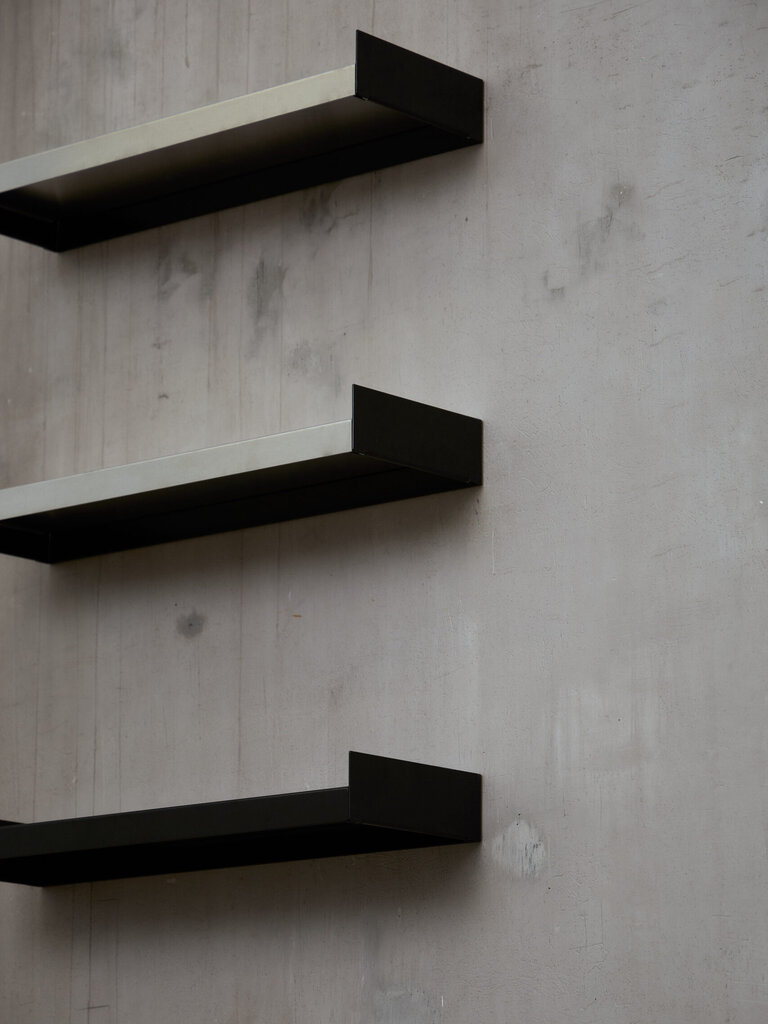 Our Society Kompakt Shelf Black/Alu