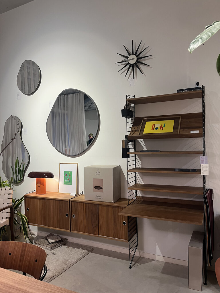 String String Walnut/Black [Ex-display]