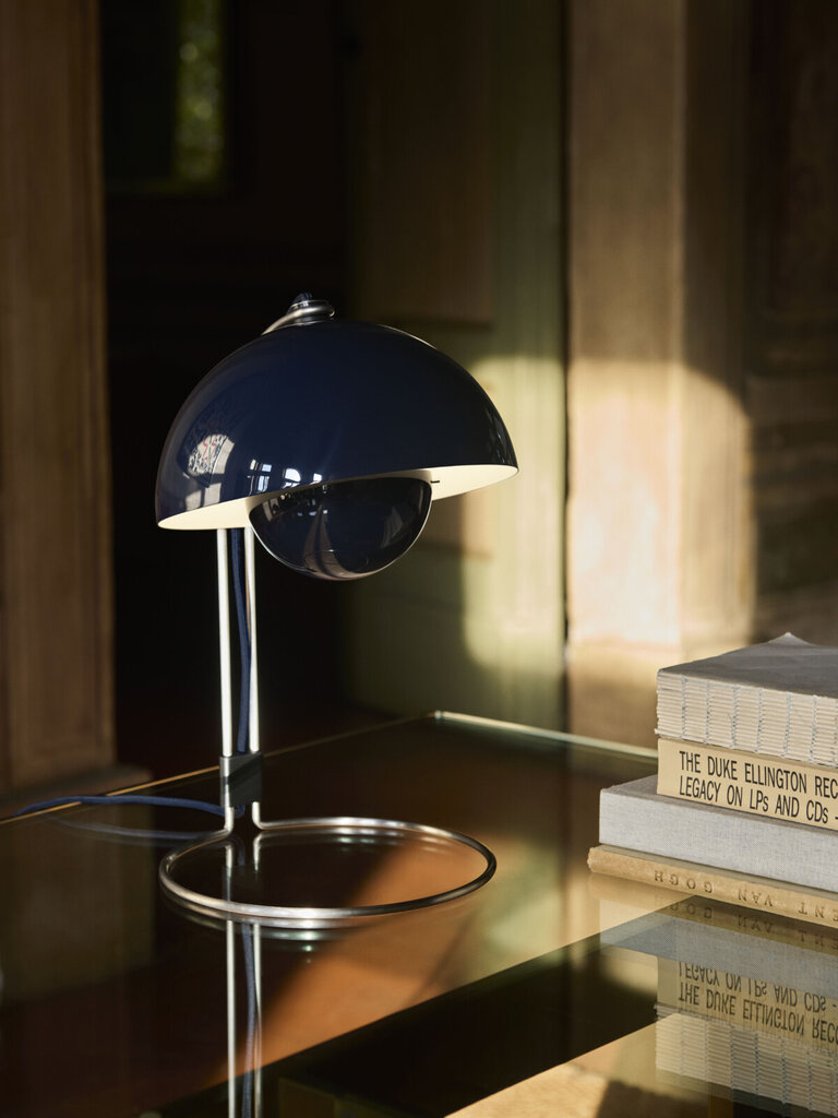 andTradition Flowerpot Table Lamp - VP4