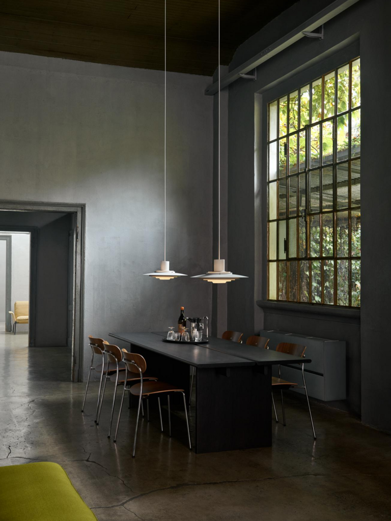 andTradition Pavilion AV1 - Side Chair