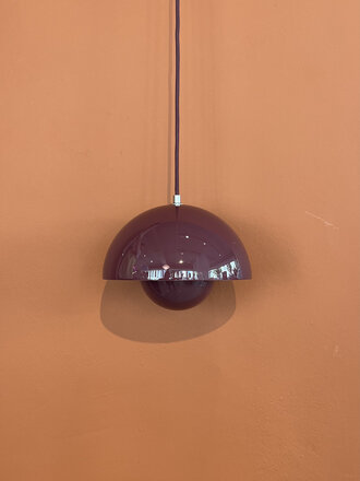andTradition Flowerpot VP1 Dark Plum [ Ex-Display ]
