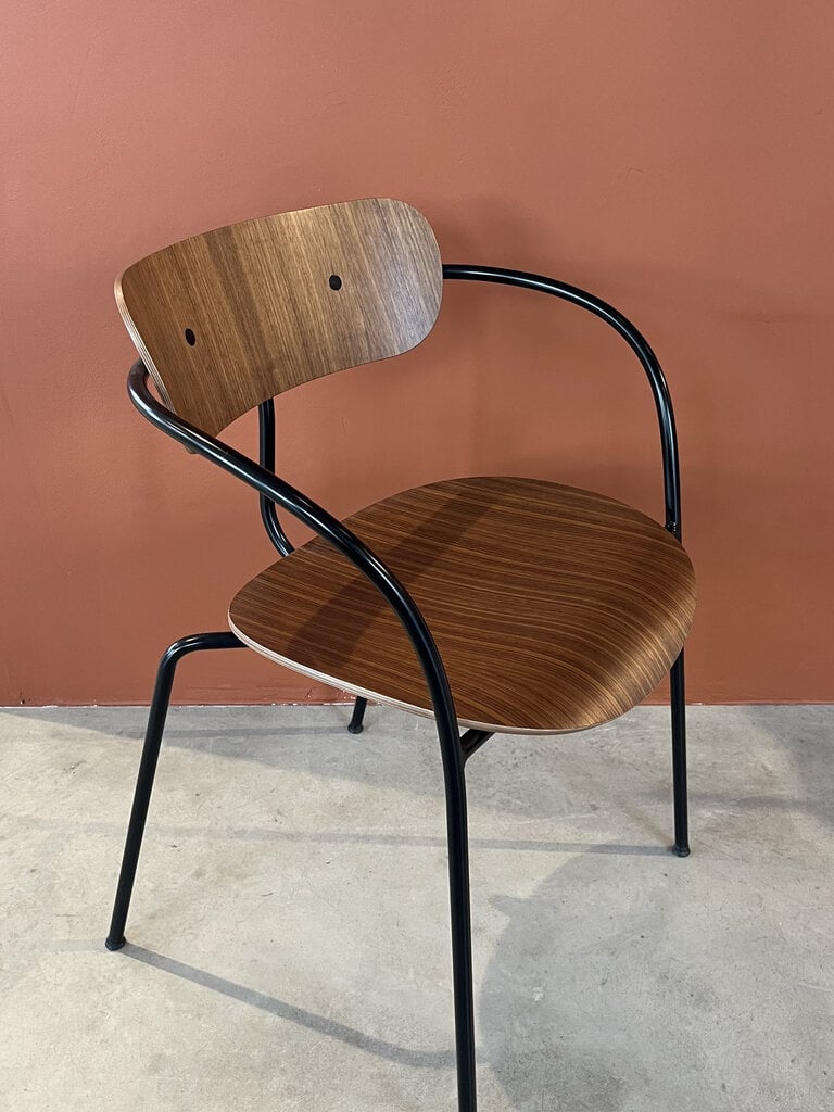 andTradition Pavilion AV2 with armrests Set of 3  [ Ex-Display ]