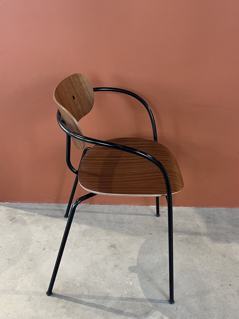 andTradition Pavilion AV2 with armrests Set of 3  [ Ex-Display ]