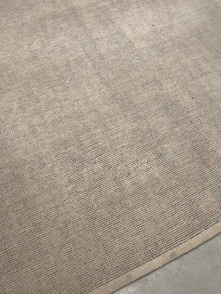 Kvadrat Kanon 043 - 170 x 240 cm