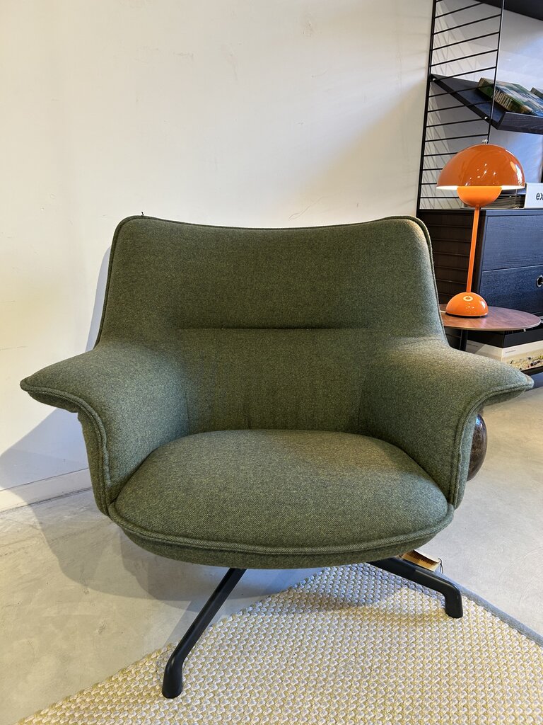 Muuto Doze Lounge Chair Low Back Swivel Base [Ex-display]