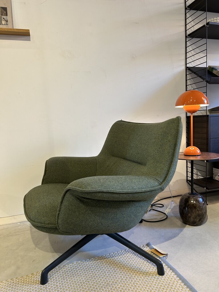 Muuto Doze Lounge Chair Low Back Swivel Base [Ex-display]