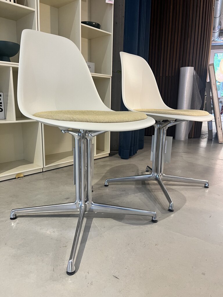 Vitra Eames Plastic Side Chair RE DSL - set of 2 - [Ex-display]
