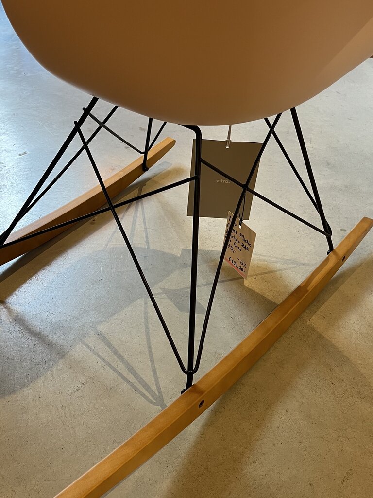 Vitra Eames plastic armchair RAR [Ex-display]