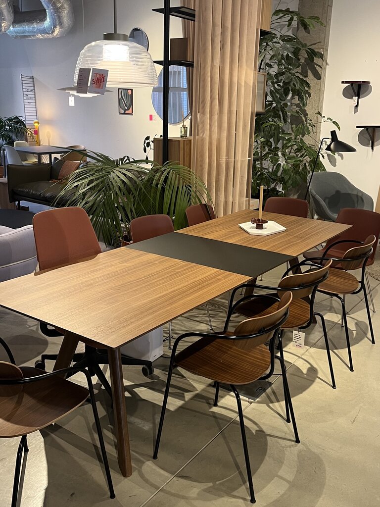 HAY CPH30 Extendable Table Walnut + Extendable Leaf Black [Ex-display]