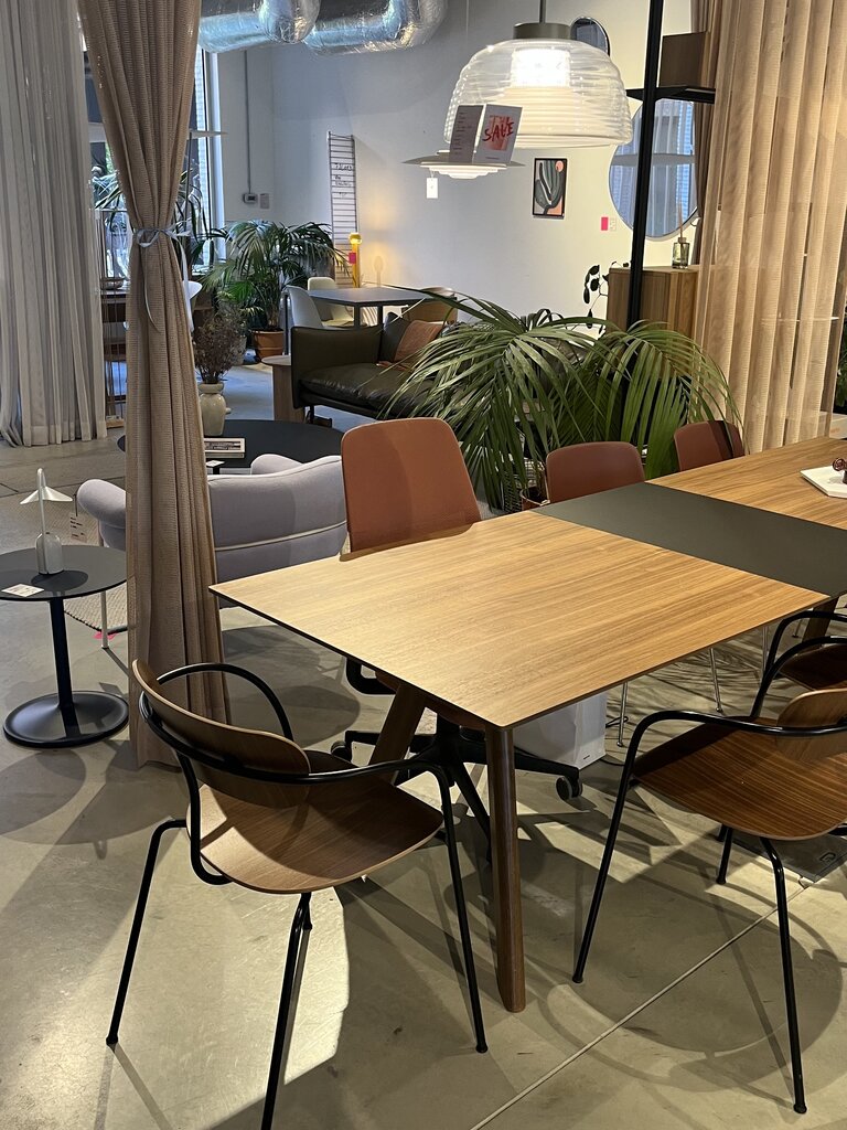 HAY CPH30 Extendable Table Walnut + Extendable Leaf Black [Ex-display]
