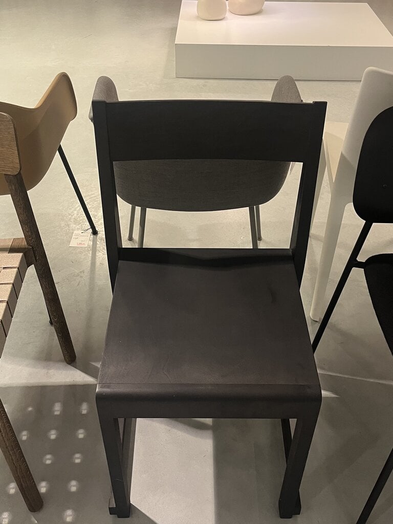 Frama Chair 01 - Ash Stained Black [Ex-display]