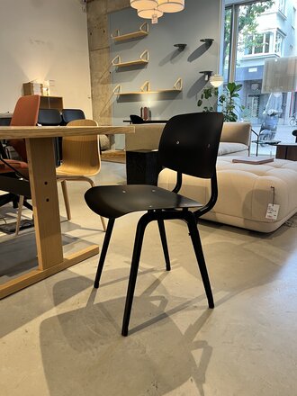 HAY Revolt Chair - Black Shell/ Black Base [Ex-display]