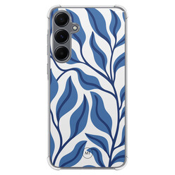 Mooie Telefoonhoesjes Samsung Galaxy A35 shockproof hoesje - Blue leaves