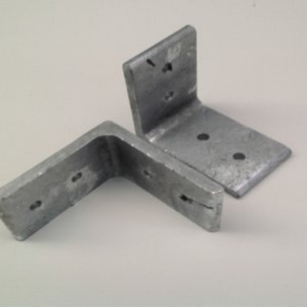 zware-hoeksteun-haaks-13-x-13-cm-voor-achterrand-diepstrooisel-ligbox