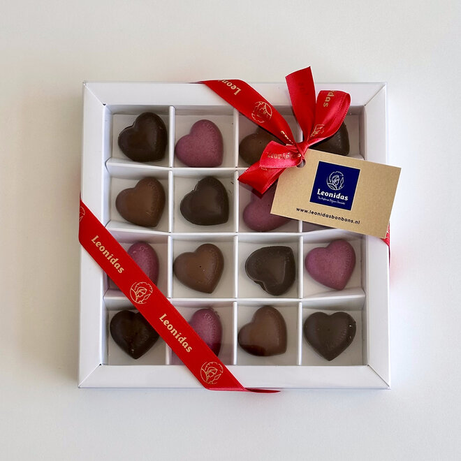 Brievenbus Chocolade - 16 Hartjes