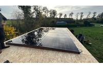 Tuinhuis met veranda plat dak 150 x 300 + 400cm met zonnepanelen