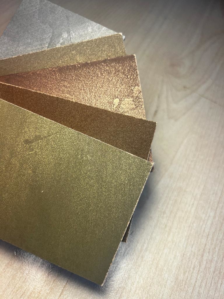 Metal stuc kleurstaal aanvragen