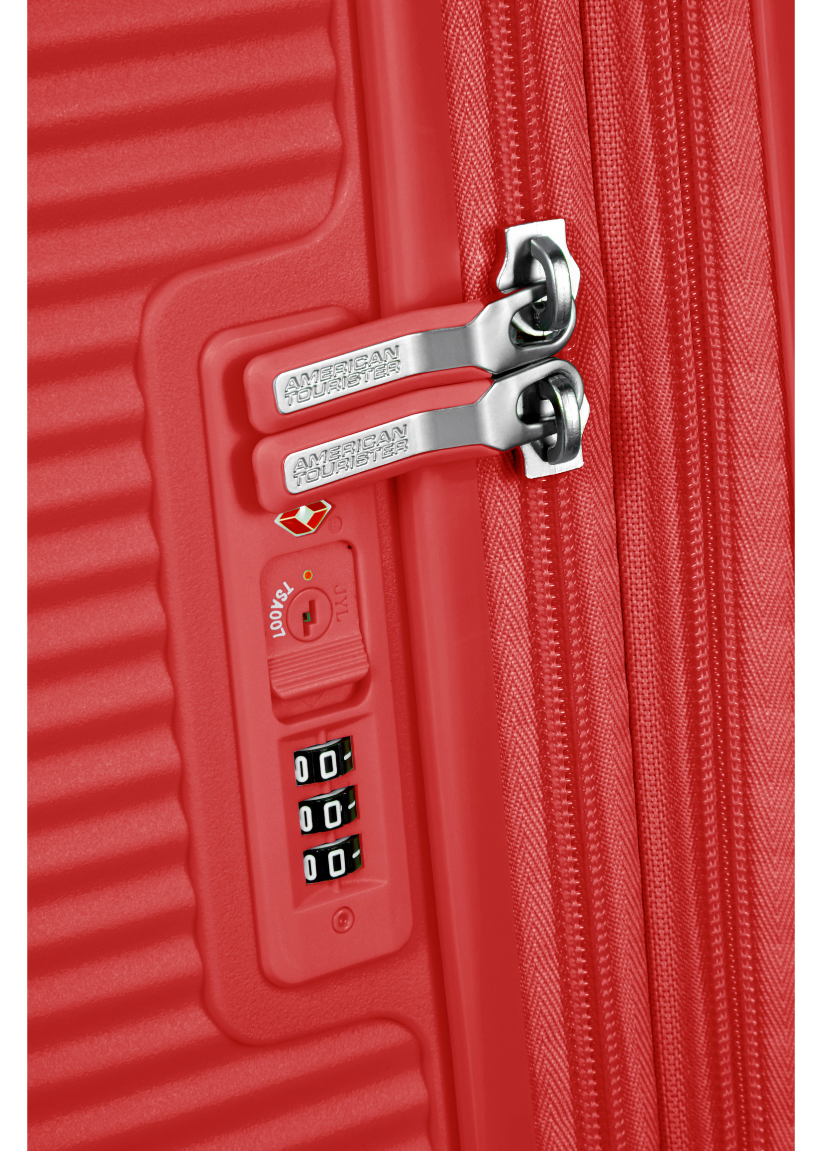 AMERICAN TOURISTER SOUNDBOX  SP 67 EXP CORAL RED