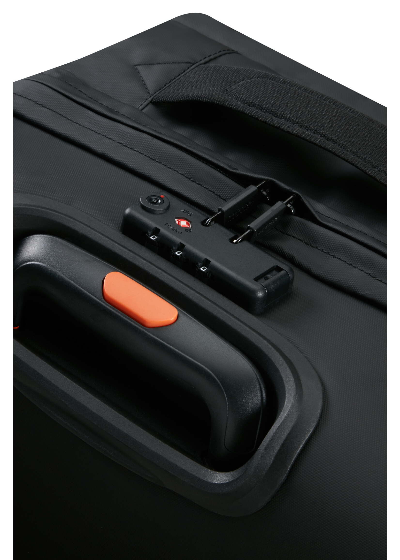 AMERICAN TOURISTER URBAN TRACK DUFFLE WHEELS S LMTD BLACK/ORANGE