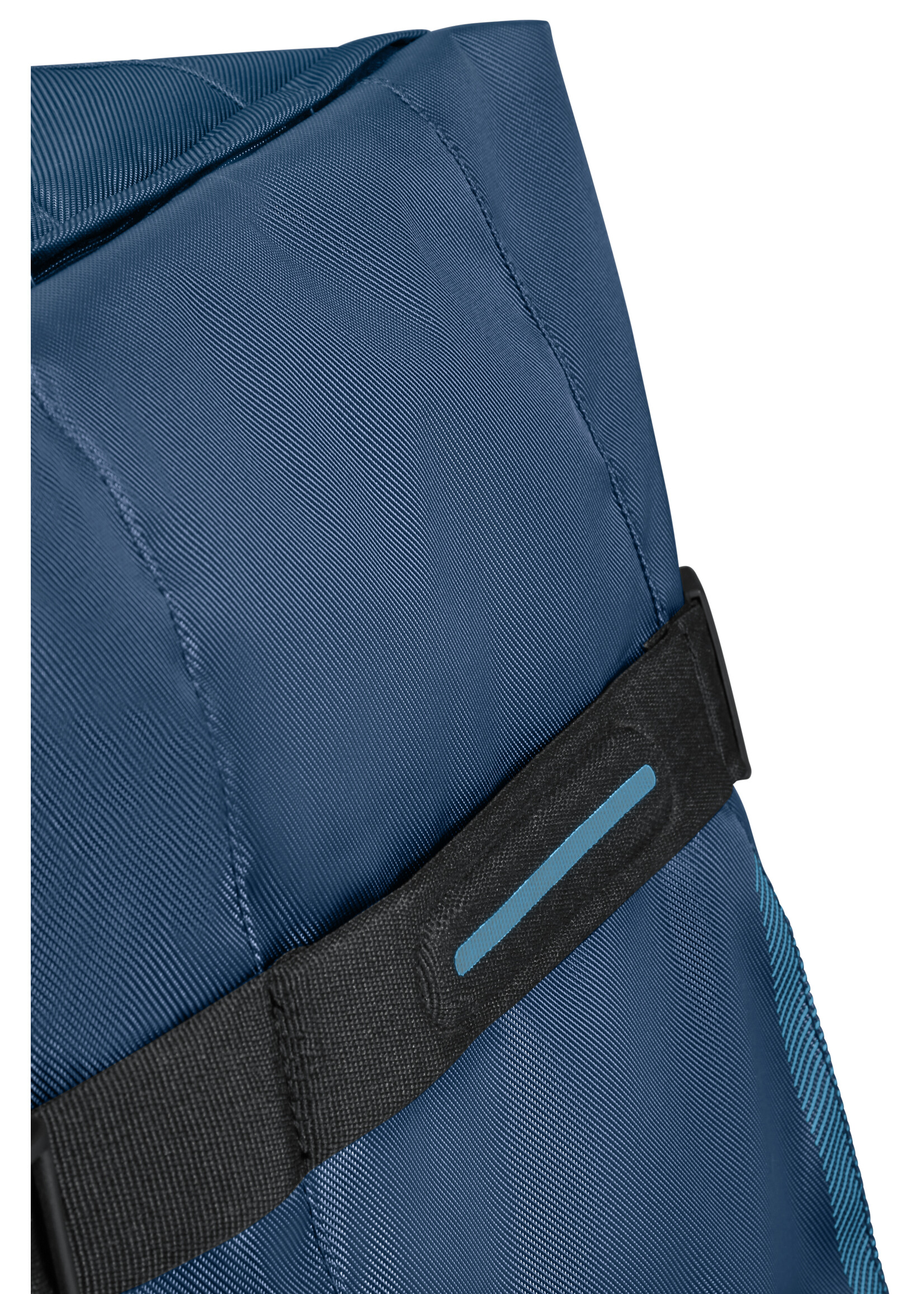 AMERICAN TOURISTER URBAN TRACK DUFFLE WHEELS L COMBAT NAVY