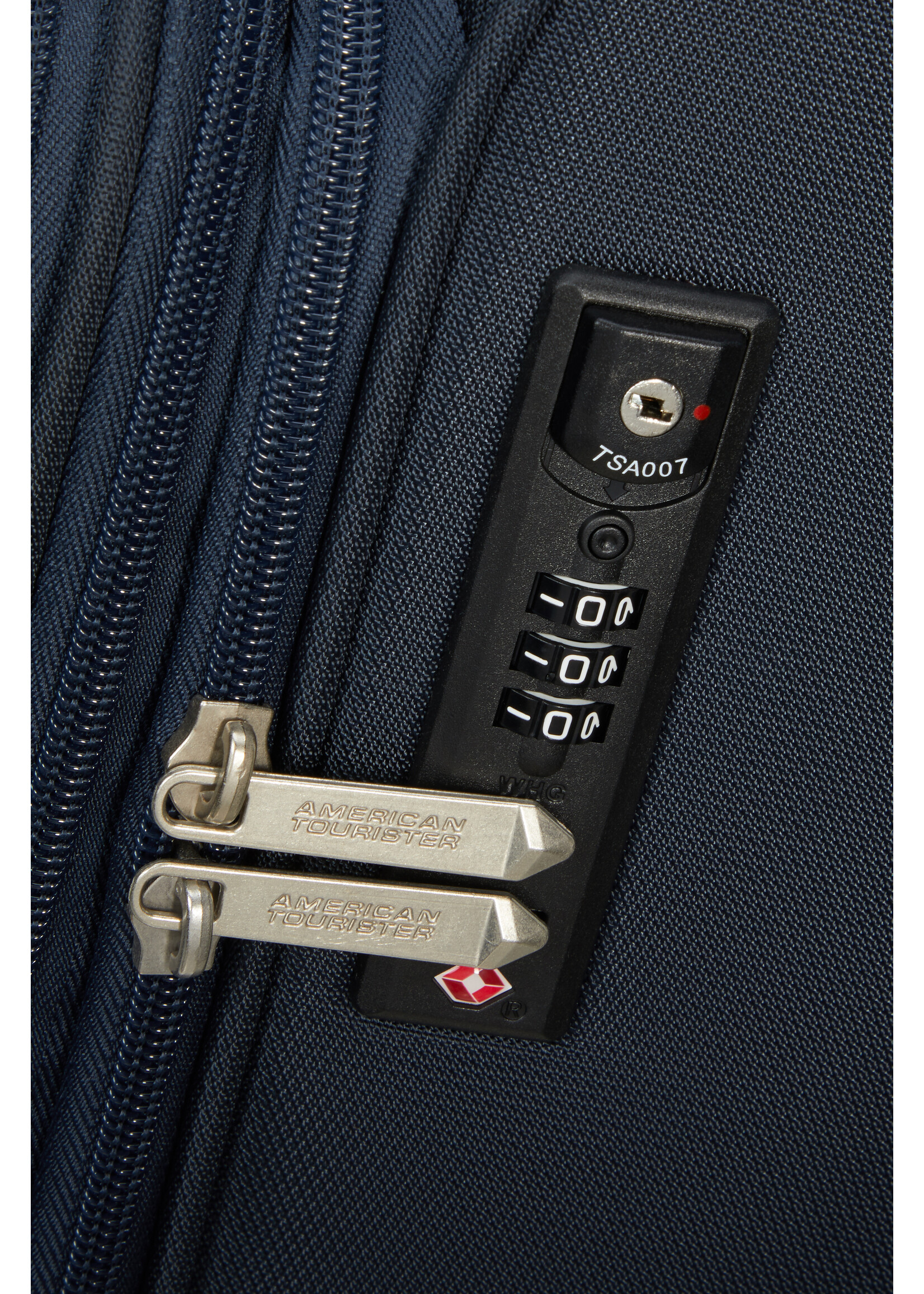 AMERICAN TOURISTER SUMMERRIDE SPINNER S EXP NAVY